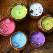 Load image into Gallery viewer, Coconut Shell Scented Candle topped with Gemstone and Dried Flowers - Spiritual Healing Energy