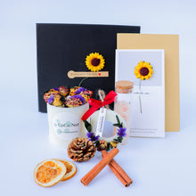 Load image into Gallery viewer, Scented Candle Gift Box - Best Gift for Woman, Birthday, Mother's Day, Christmas